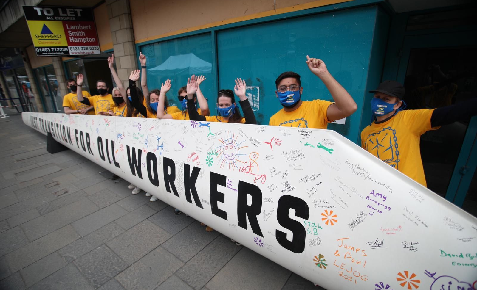 Recycling wind turbine blades the Greenpeace way